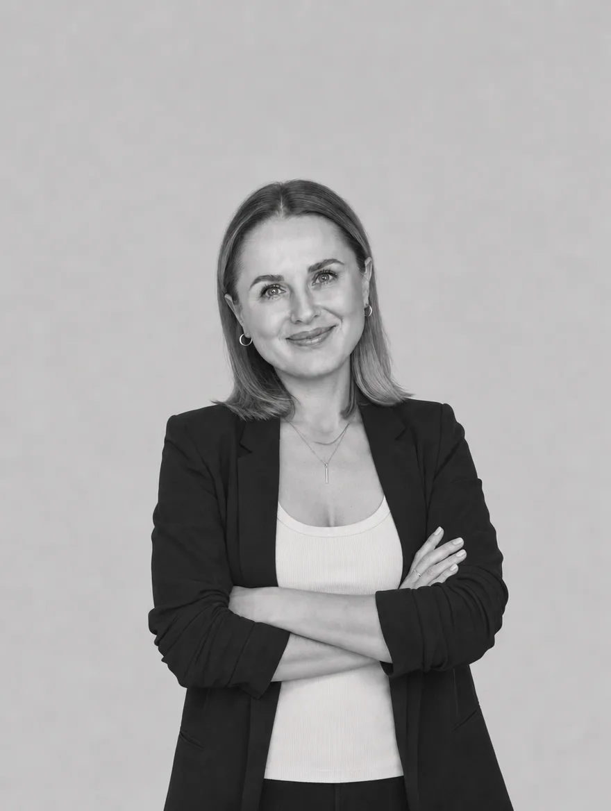 Samantha Elliott, Co-founder · Website Design, Brand & Content